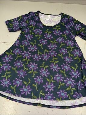 LuLaRoe Purple Floral Perfect Tee Top shirt with slits size medium major unicorn